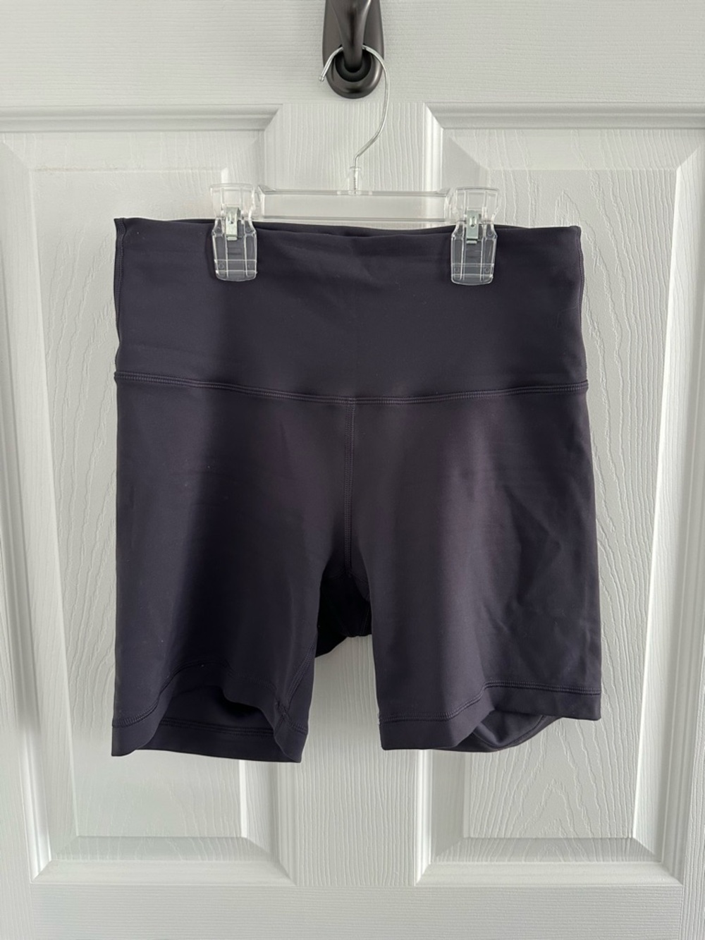 Wunder Train High-Rise Short 6”- Size 6